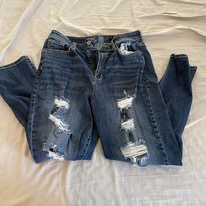 NWOT Dark Wash Arizona Mom Jeans! Sz. 11
